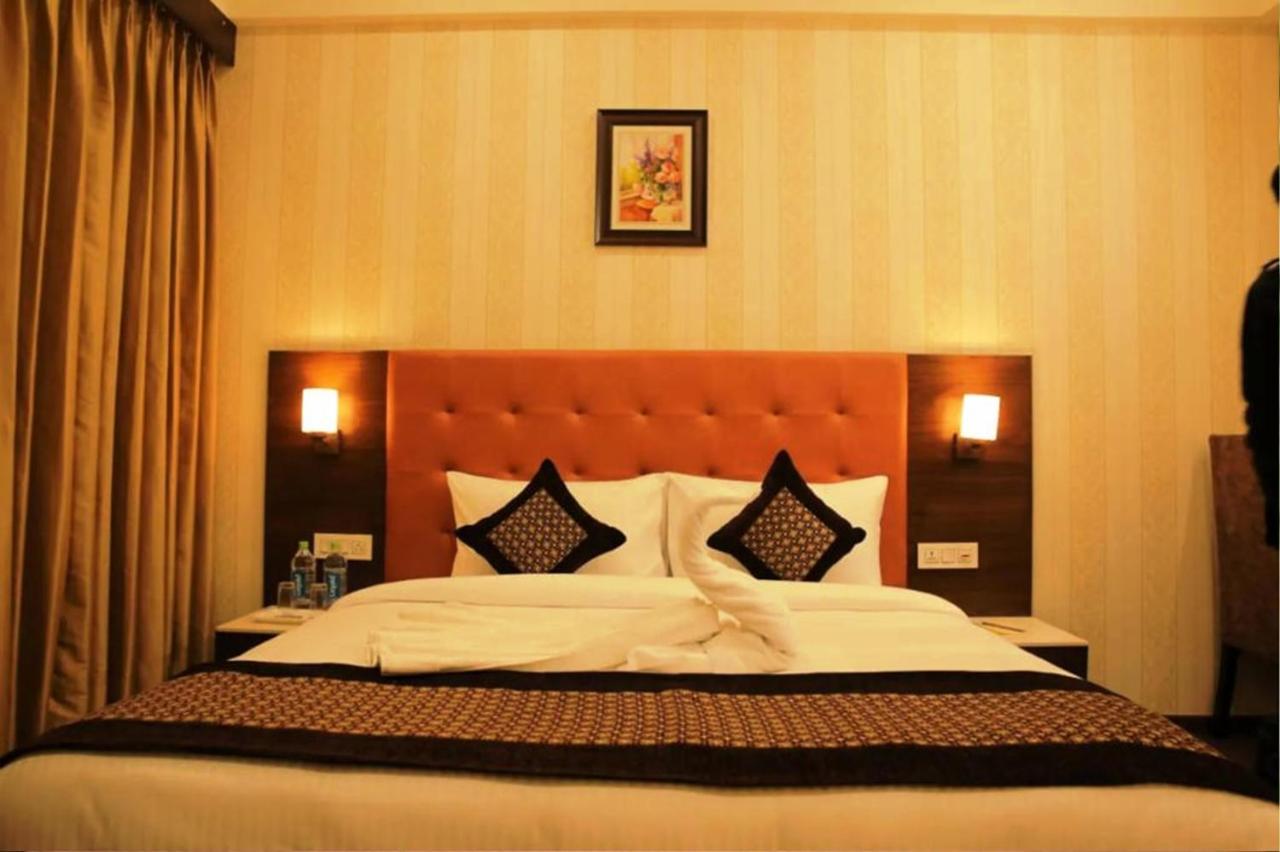 Hotel Citi Inn Grande Zirakpur Екстер'єр фото