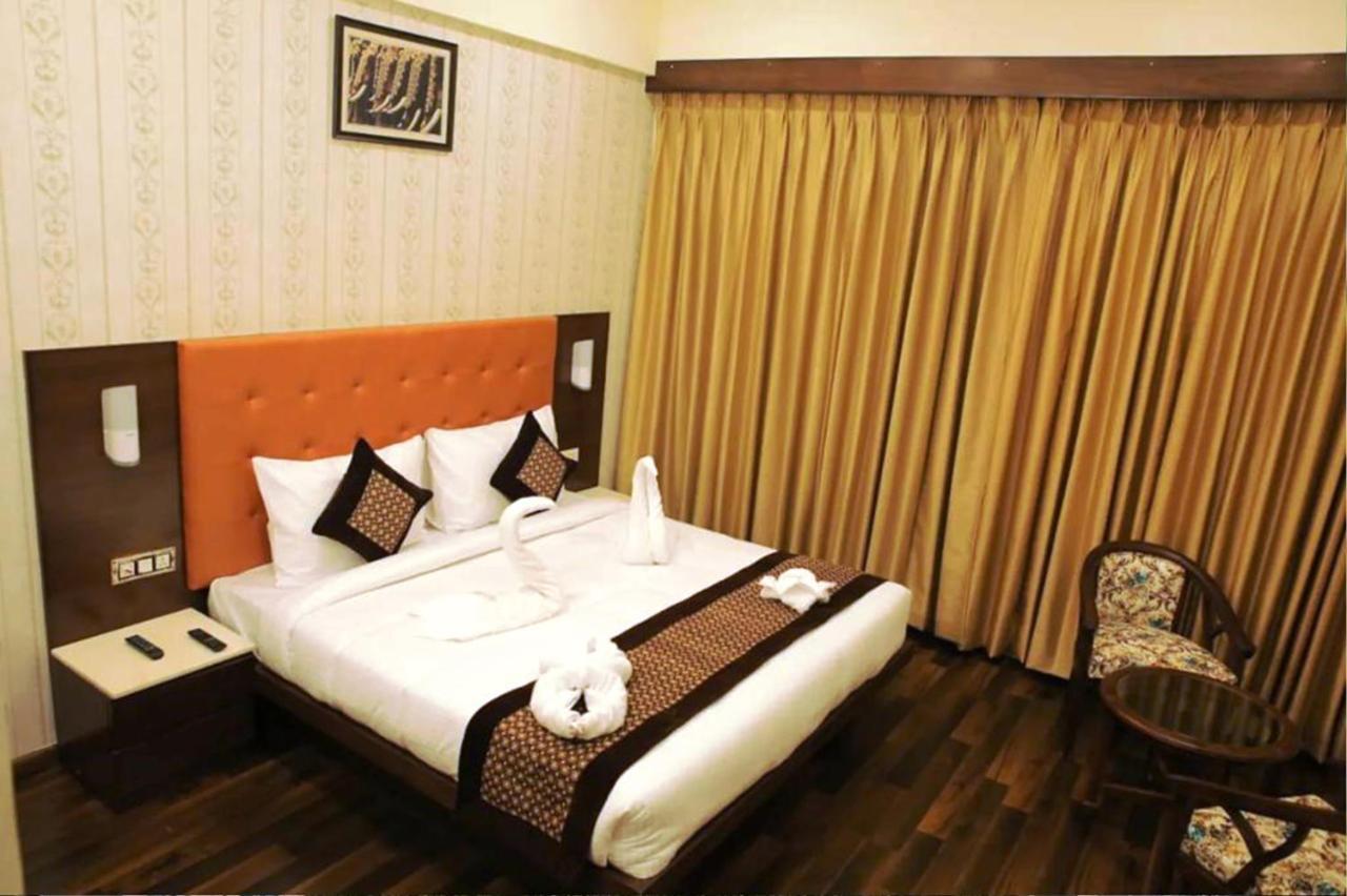Hotel Citi Inn Grande Zirakpur Екстер'єр фото