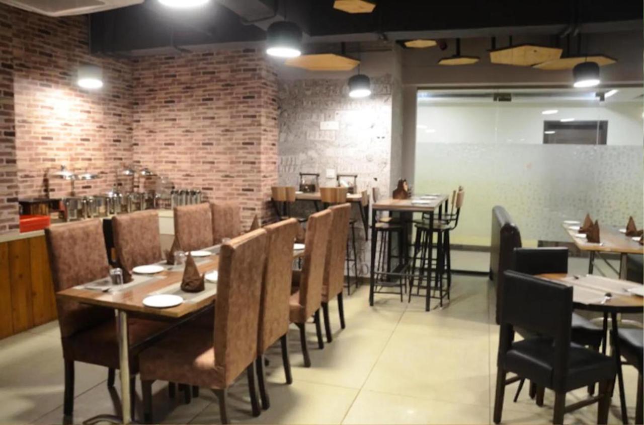 Hotel Citi Inn Grande Zirakpur Екстер'єр фото
